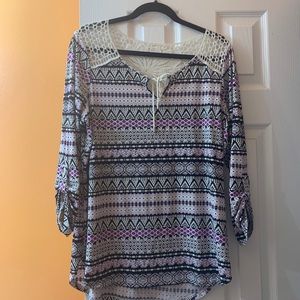 Purple 3/4 Sleeve lace shoulder Tunic